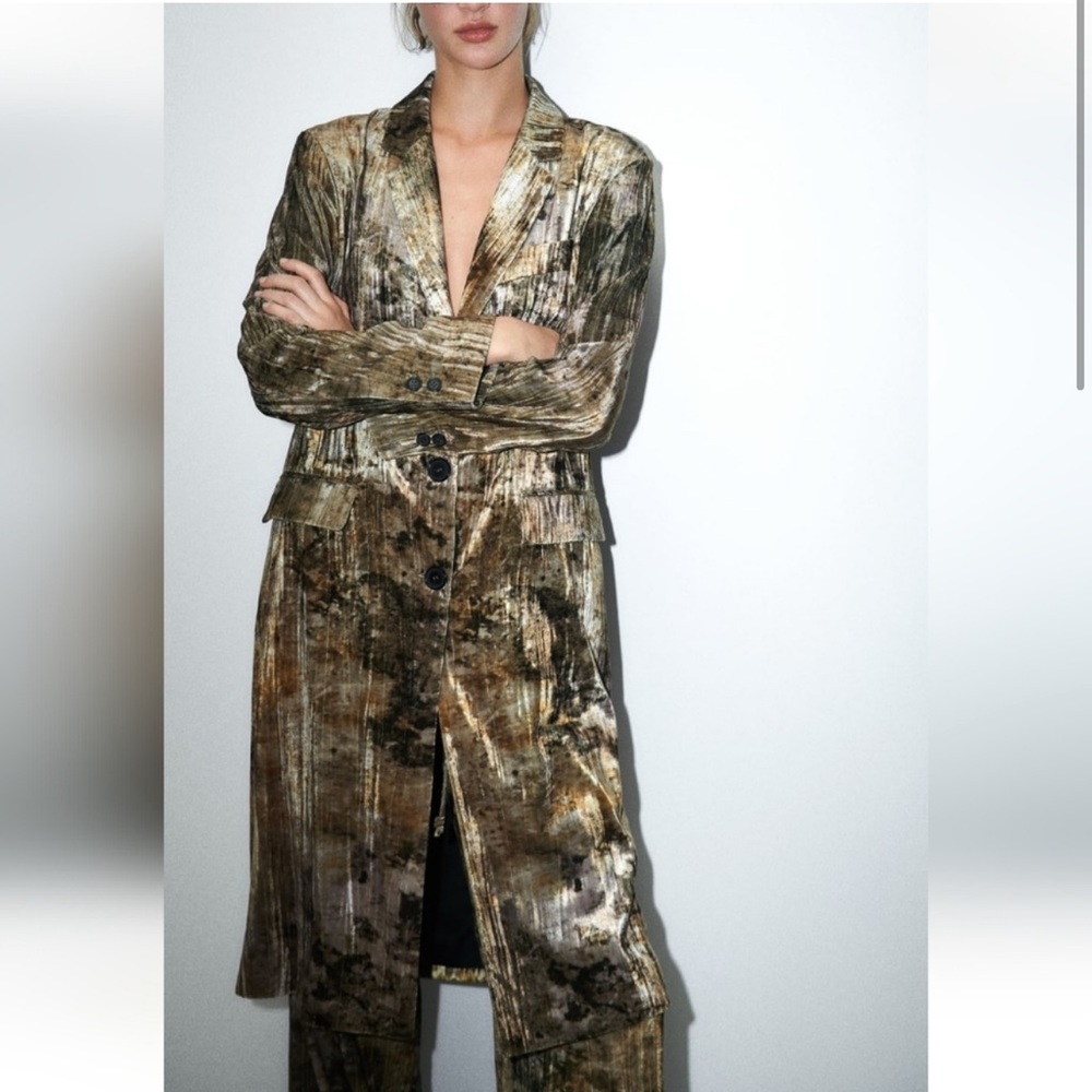 ZARA LONG VELVET JACKET